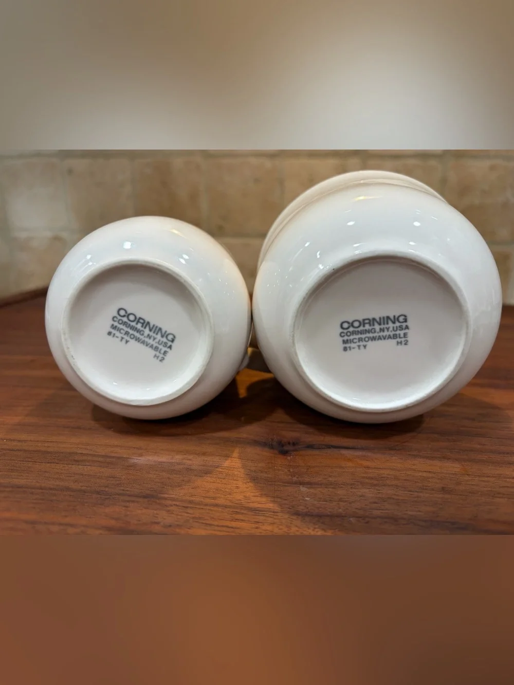 Vintage Corning Corelle Sandstone Ivory Creamer and Sugar Bowl with Lid